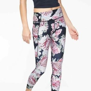 Athleta Run Free Garden Party Pant XS